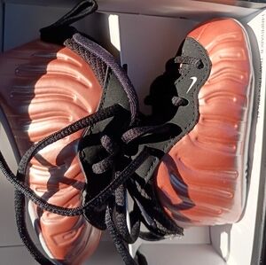 Nike Kids Sneakers Black and Orange